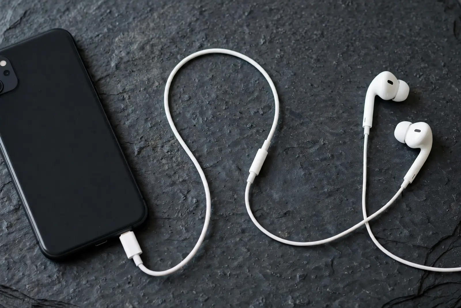 Google USB-C to 3.5mm adapter price in Bangladesh — phone to adapter to earphones, fully connected