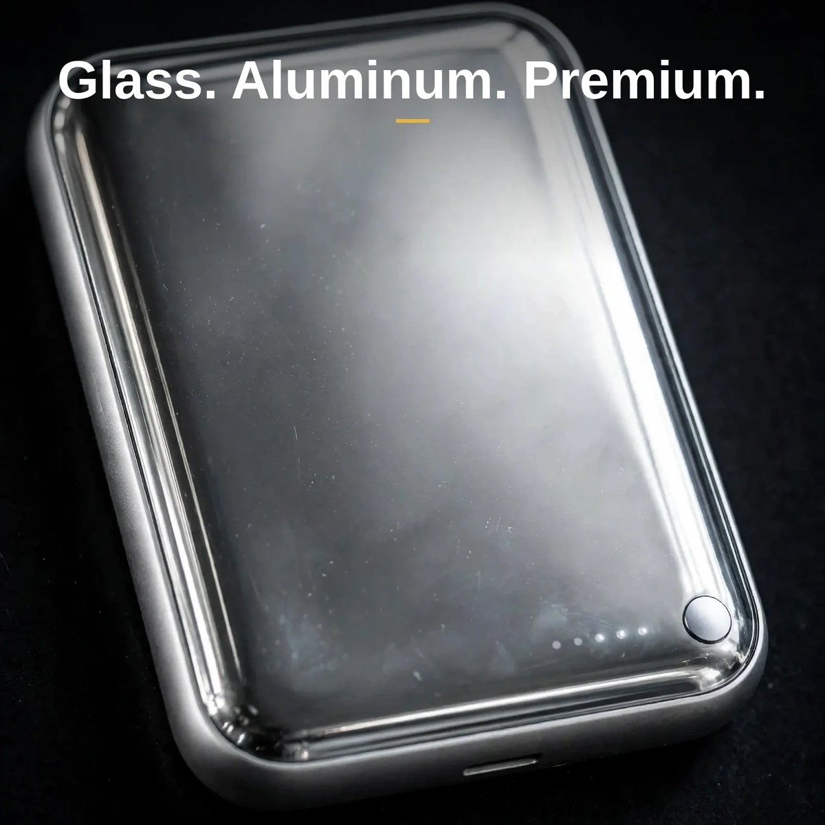 Momax 1-Power Pass Soda Pop power bank tempered glass and aluminum macro showing LED dots, button and USB-C edge