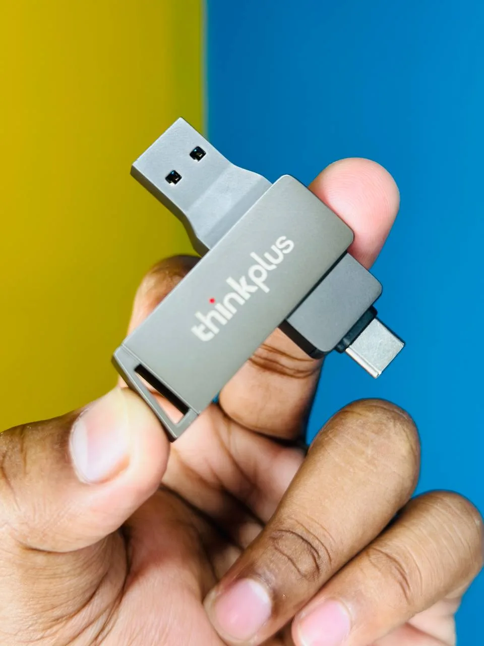 Lenovo thinkplus MU251 USB 3.1 & type-c Dual-port 32GB flash drive Lenovo thinkplus MU251 USB 3.1 & type-c Dual-port 32GB flash drive