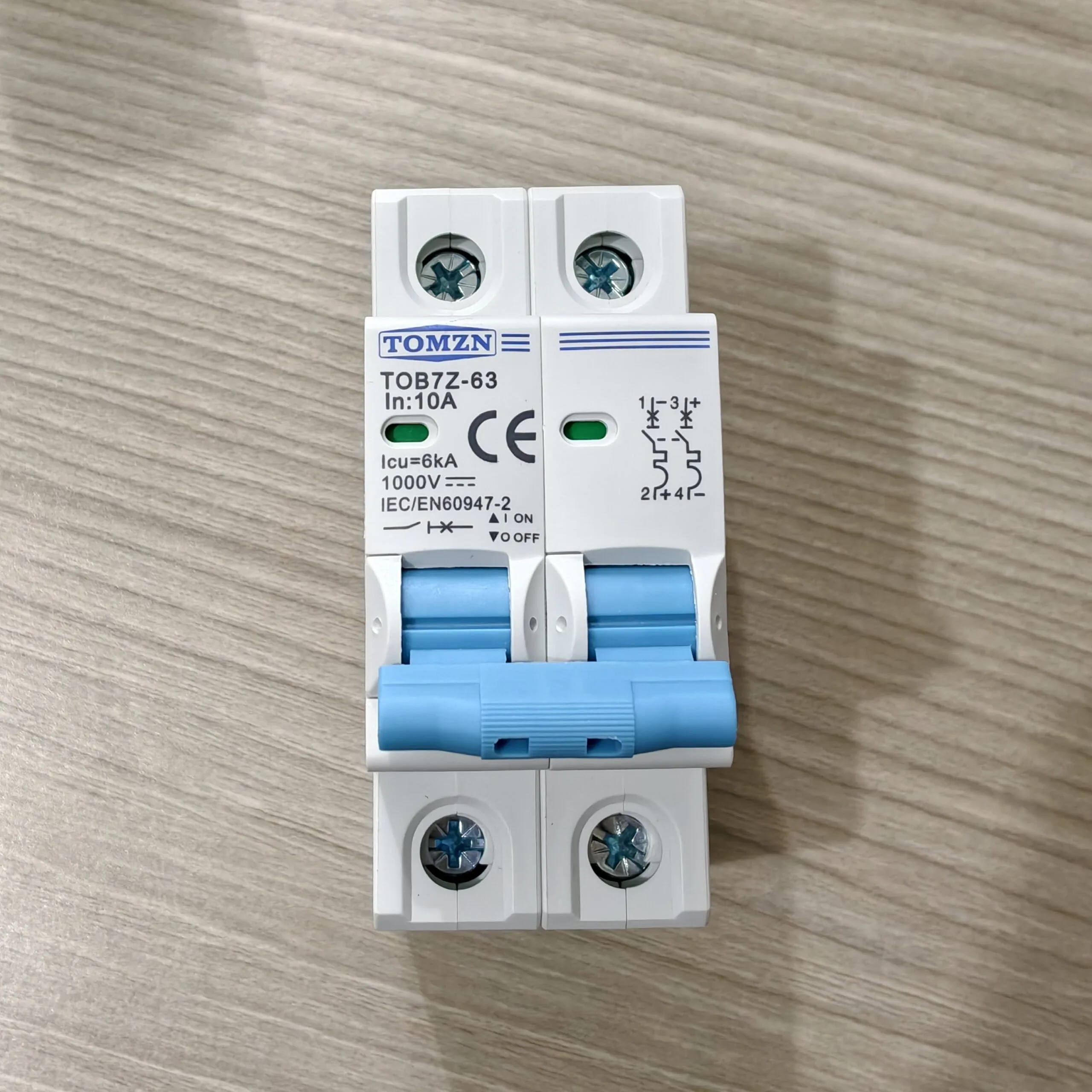 TOMZN 2P DC Circuit Breaker 10A- 12V-1000V Wide RangeDC MCB for PV System (TOMZN TOB7Z-63) TOMZN 2P DC Circuit Breaker 10A- 12V-1000V Wide RangeDC MCB for PV System (TOMZN TOB7Z-63)