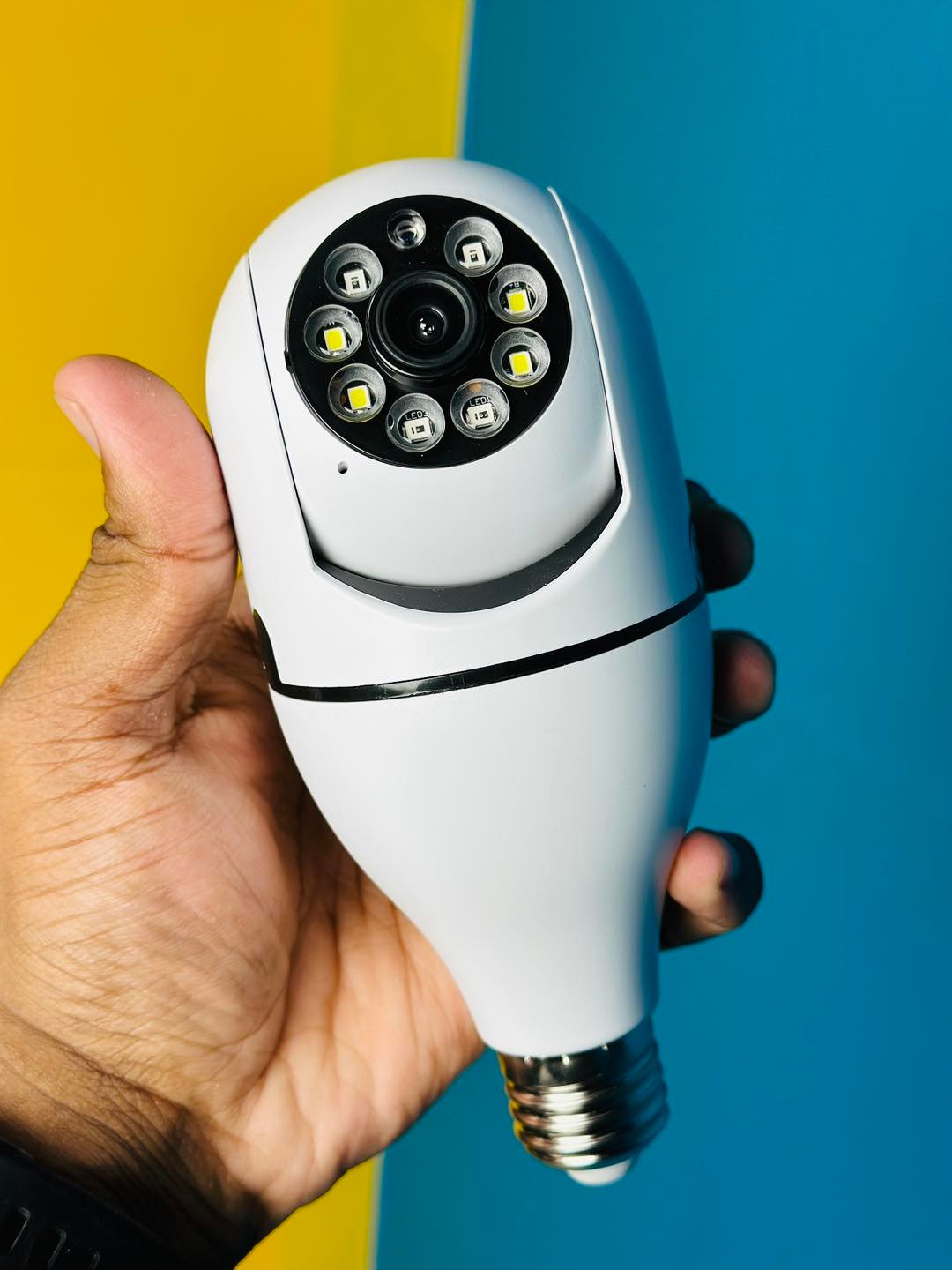 V380 PRO E27 360 Degree 1080P Wireless Home Security IP Camera V380 PRO E27 360 Degree 1080P Wireless Home Security IP Camera