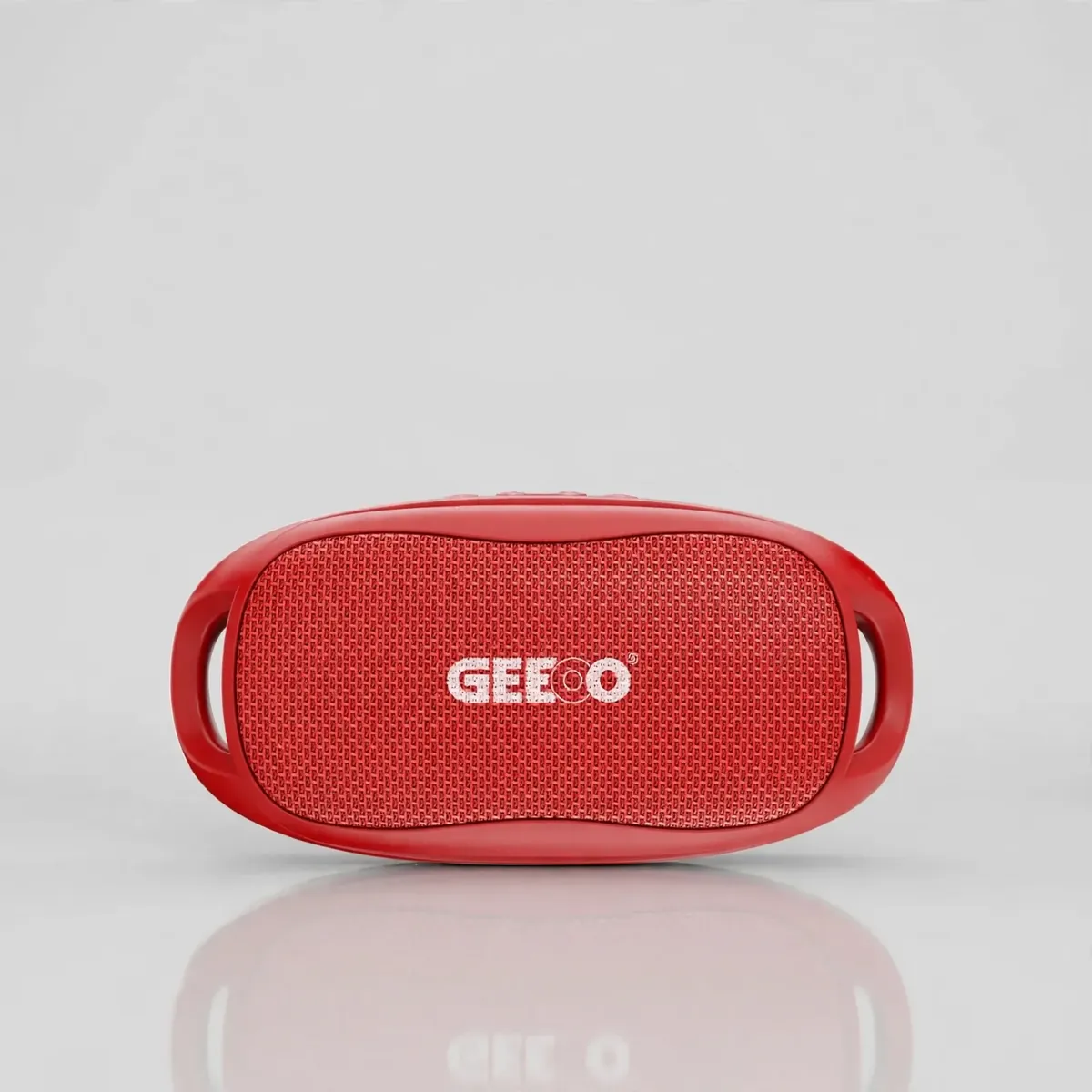 GEEOO S30 front view — red fabric grille with GEEOO logo