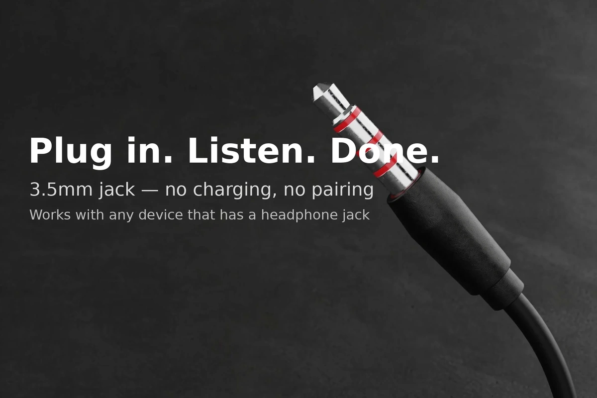 Geeoo X10 feature card: plug in, listen, done — 3.5mm jack, no charging, no pairing